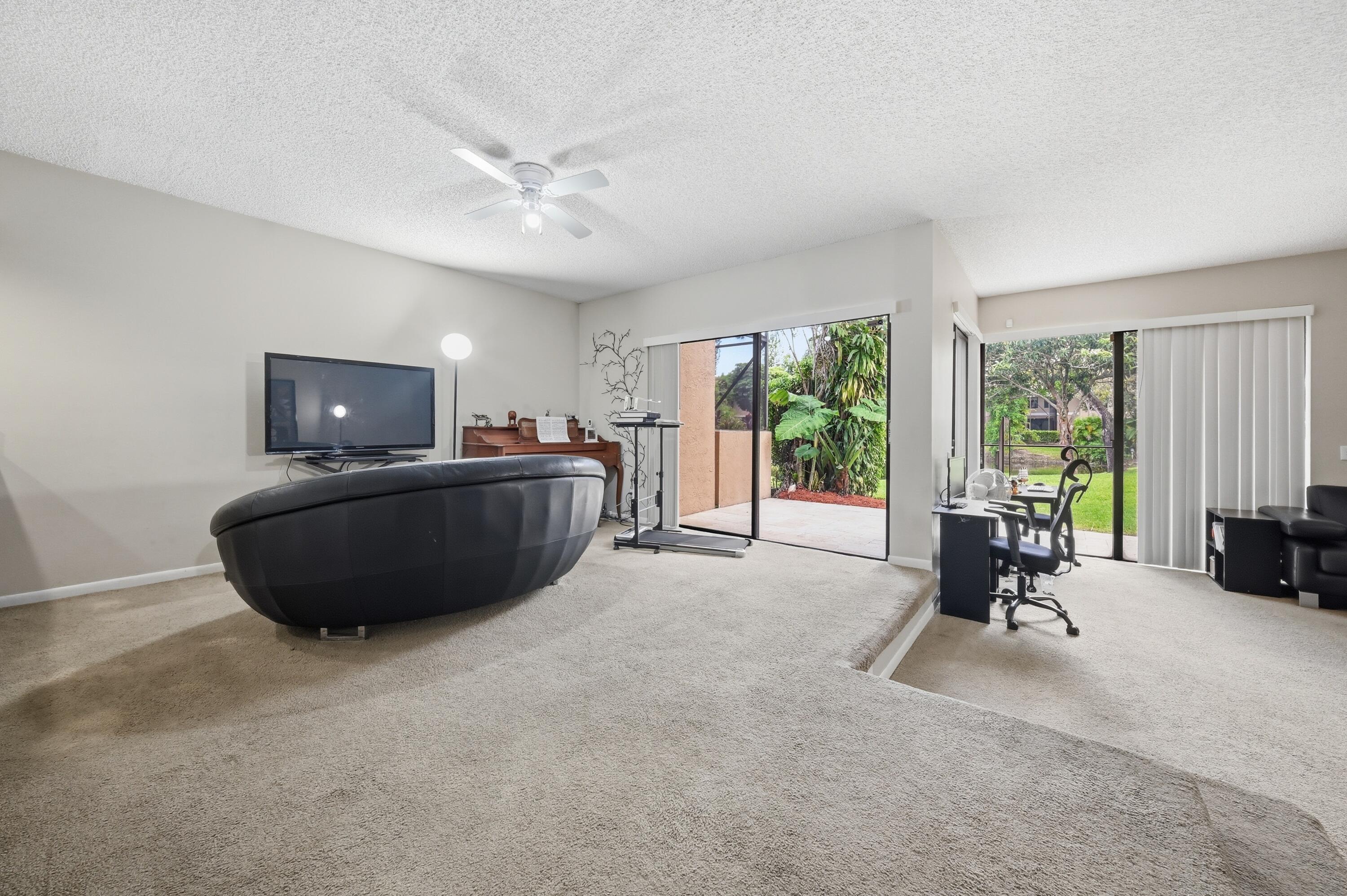 22068 Las Brisas Circle Boca Raton, FL 33433 - Photo 4 of 26 MLS 4 - HDR - Cindy 14
