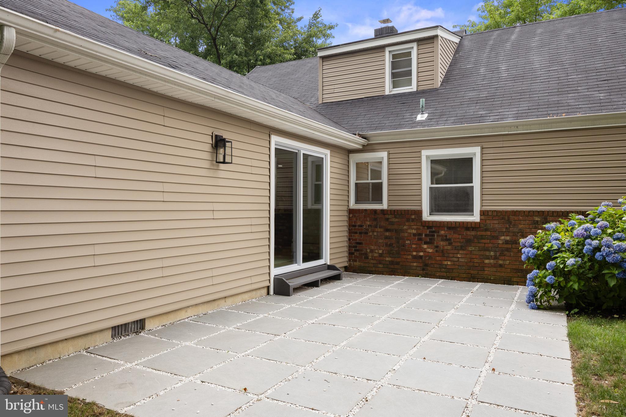 11 East Sutton Avenue Moorestown, NJ 08057 - Photo 21 of 27 a view of backyard with potted plants