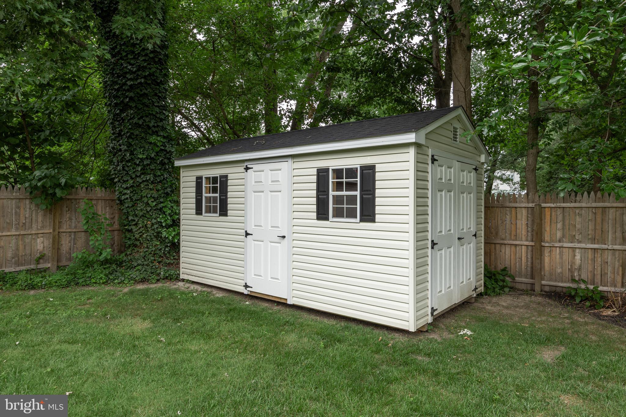 11 East Sutton Avenue Moorestown, NJ 08057 - Photo 22 of 27 a view of a back yard of the house