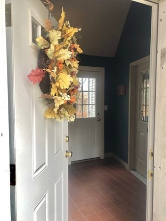 28 Partridge Hill Road Dudley, MA 01571 - Photo 2 of 40 Gallery Image 2