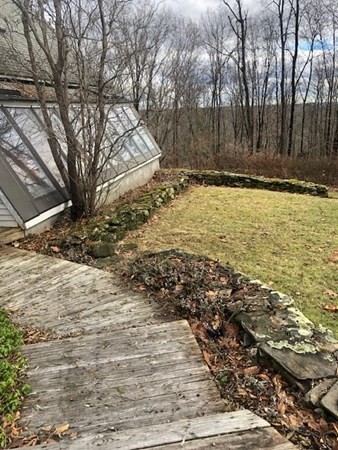 28 Partridge Hill Road Dudley, MA 01571 - Photo 4 of 40 Gallery Image 4