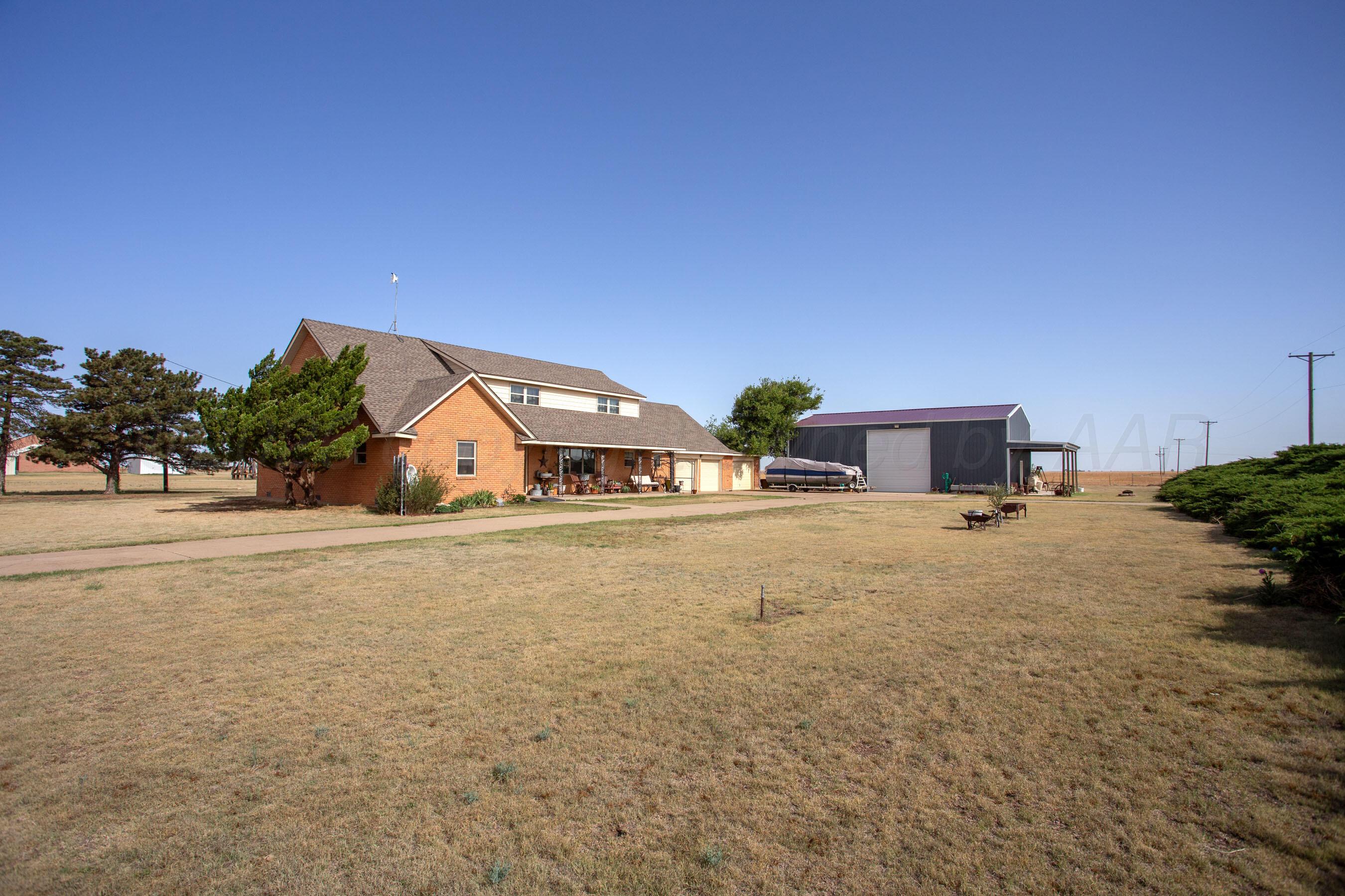 5003 Klinke Road Amarillo, TX 79108 - Photo 3 of 35 Large home with great shop
