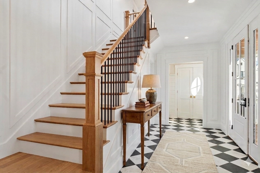 2 Beech Tree Lane Lexington, MA 02421 - Photo 3 of 18