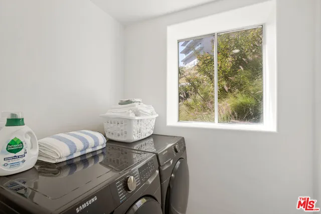 $18,000 | 8435 Franklin Avenue, West Hollywood, CA 90069