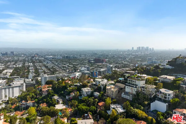 $18,000 | 8435 Franklin Avenue, West Hollywood, CA 90069