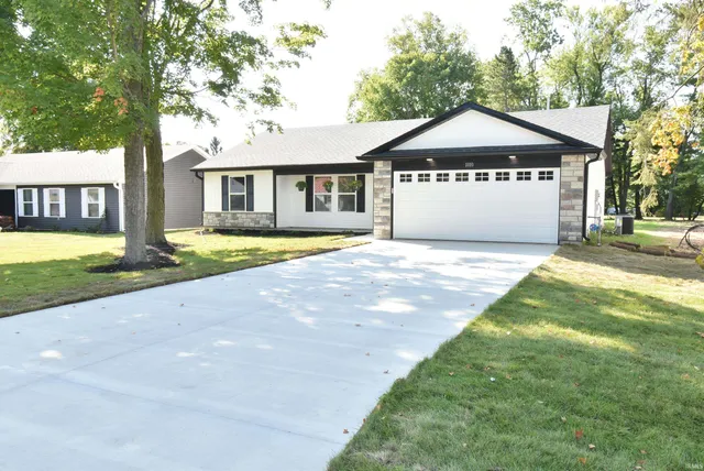 $258,500 | 1010 East 8th Street, Fowler, IN 47944