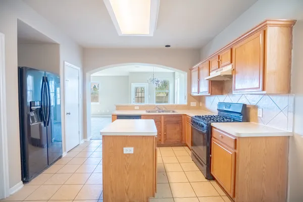 $1,900 | 827 Forest Hillside Lane, Houston, TX 77067