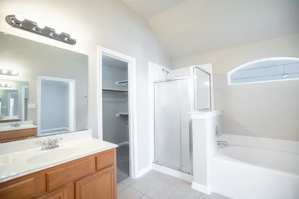 $1,900 | 827 Forest Hillside Lane, Houston, TX 77067