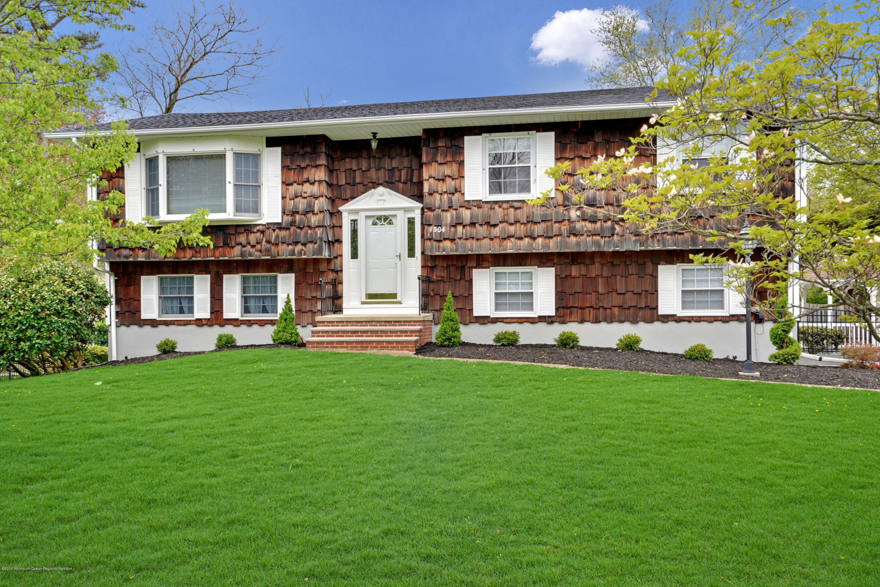 1304 Wedgewood Road Spring Lake, NJ 07762 - Photo 5 of 59 011_mjb00416-mjb00420_1b