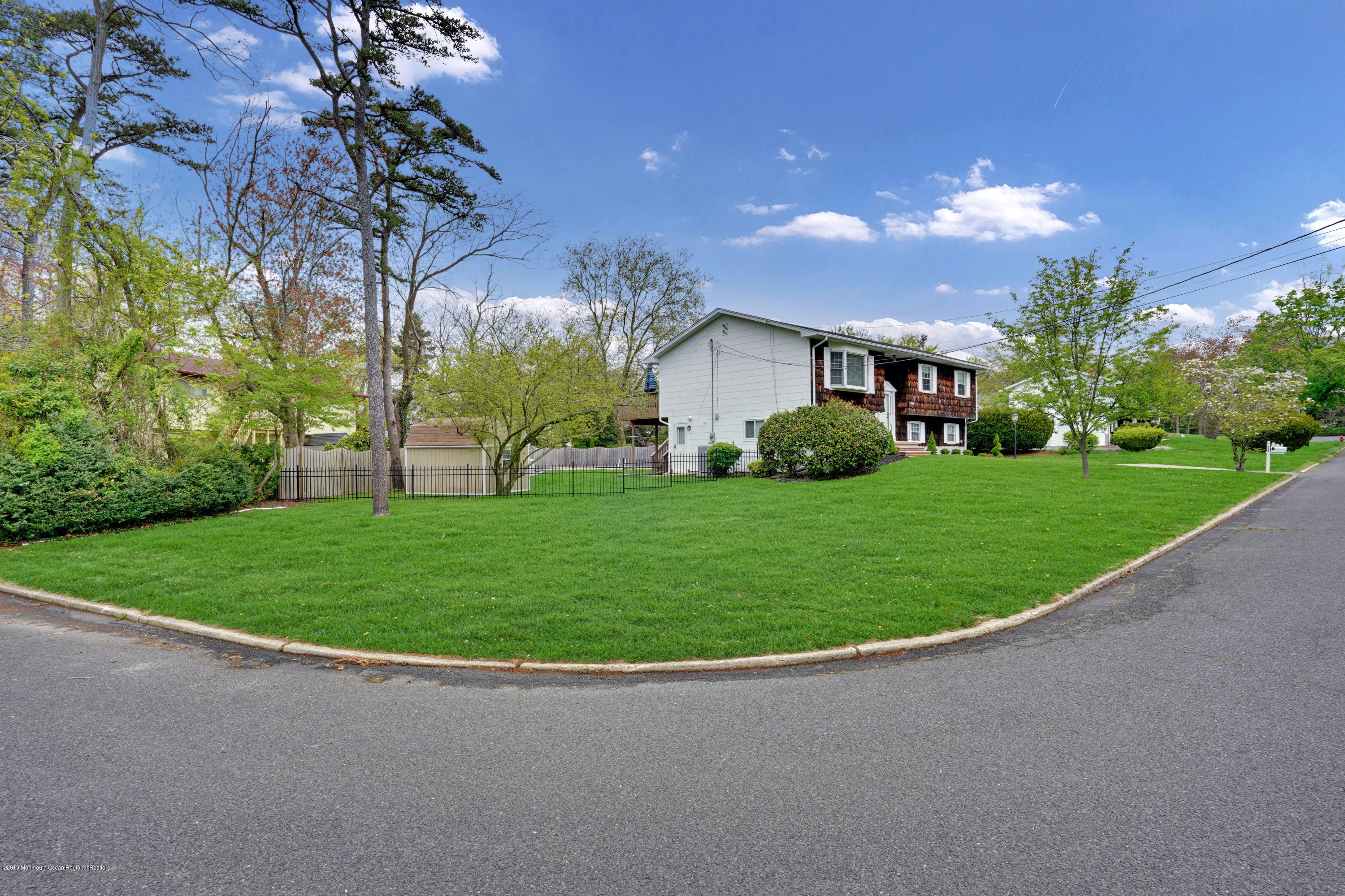 1304 Wedgewood Road Spring Lake, NJ 07762 - Photo 9 of 59 006_mjb00401-mjb00405_1
