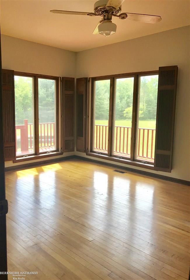 1850 East Romeo Road Oakland, MI 48363 - Photo 16 of 24 31323061-16.JPG