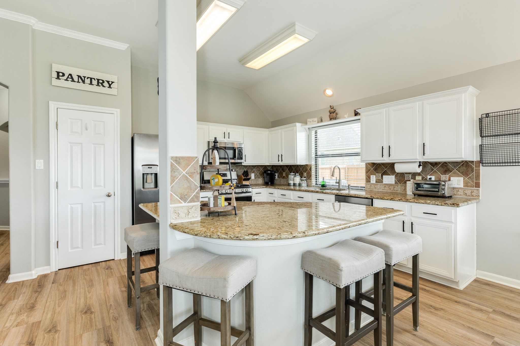 1503 Lakeland Circle Rosharon, TX 77583 - Photo 12 of 36