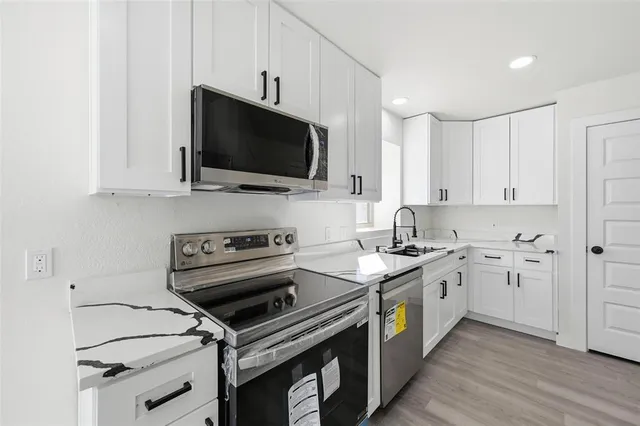 $350,000 | 1410 Ardmore Drive, Arlington, TX 76018