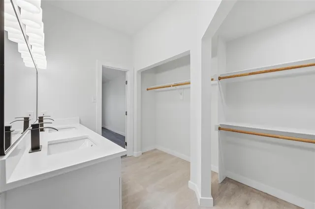 $350,000 | 1410 Ardmore Drive, Arlington, TX 76018