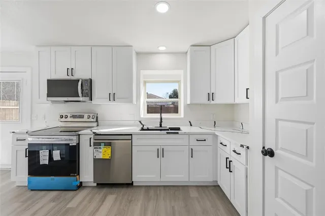 $350,000 | 1410 Ardmore Drive, Arlington, TX 76018