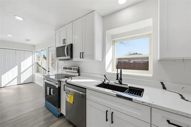 $350,000 | 1410 Ardmore Drive, Arlington, TX 76018