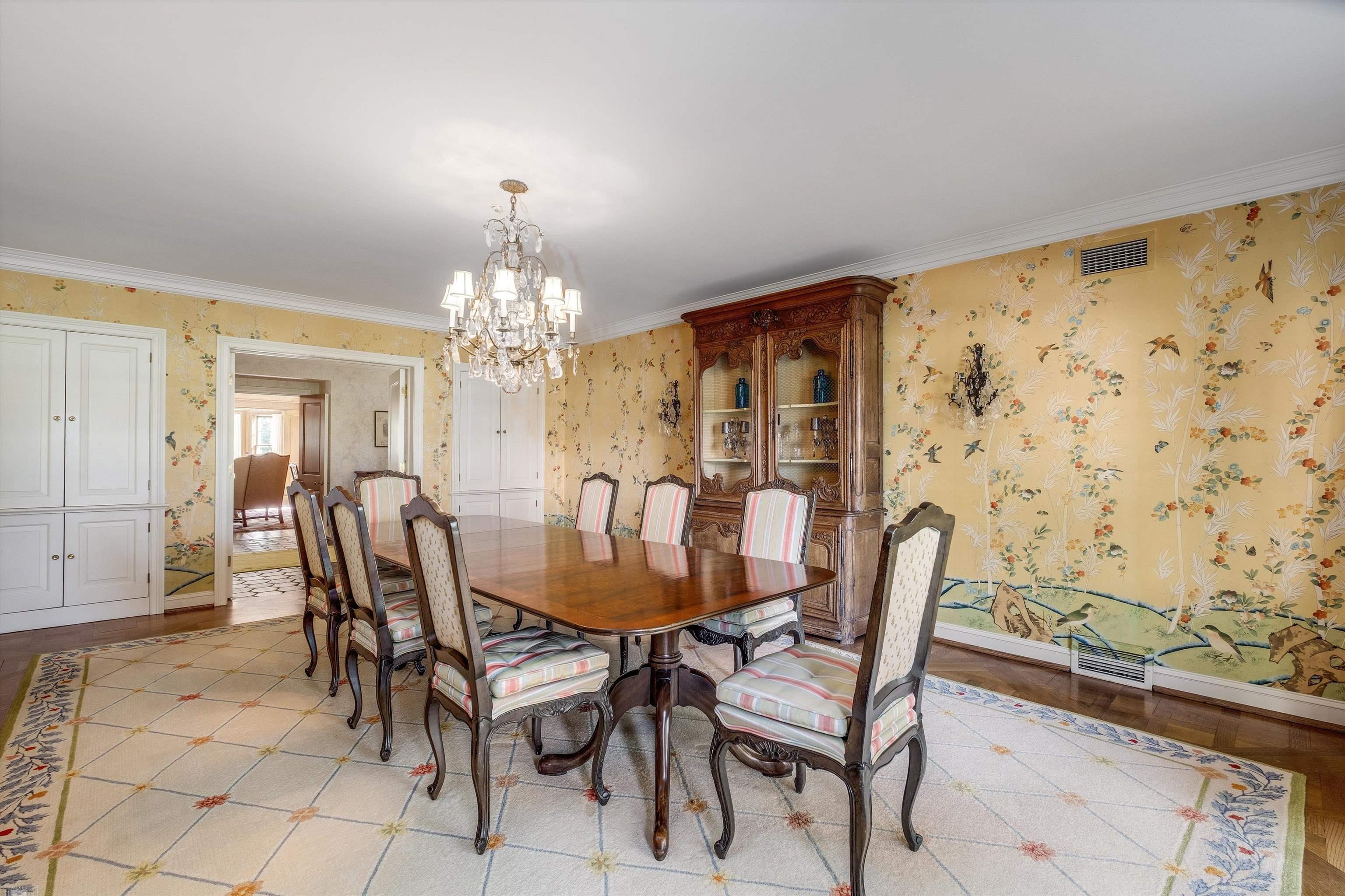 382 Provencal Road Grosse Pointe, MI 48236 - Photo 19 of 95 50155244-97738b35-ec2a-4879-a9ff-00b299ff7b49.JPG