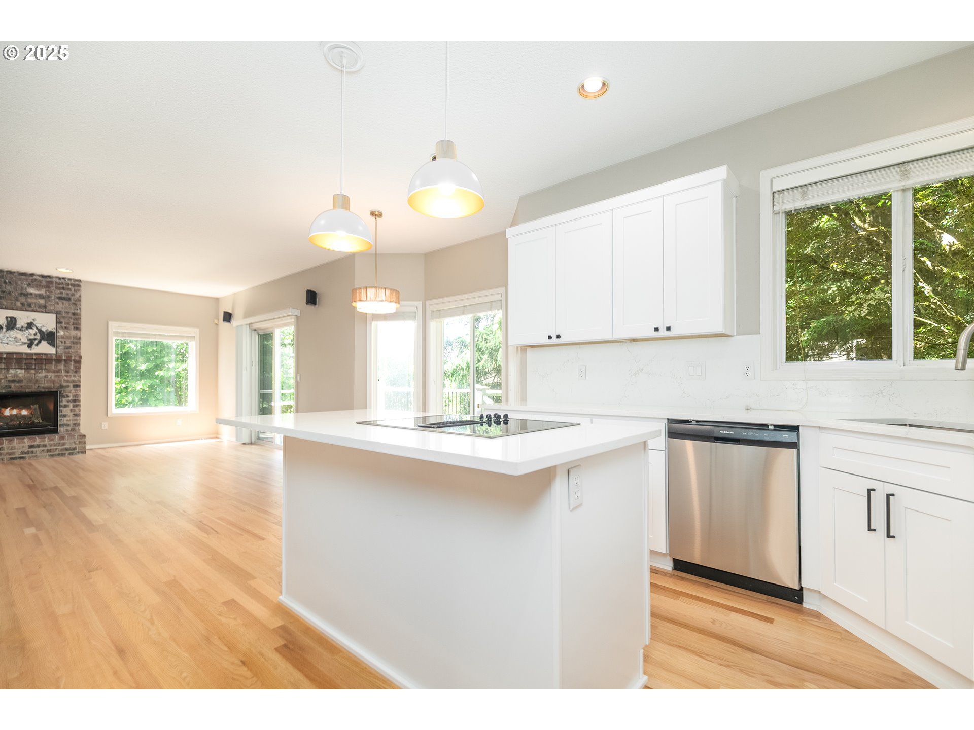 2011 Northwest New Hope Court Portland, OR 97229 - Photo 14 of 48