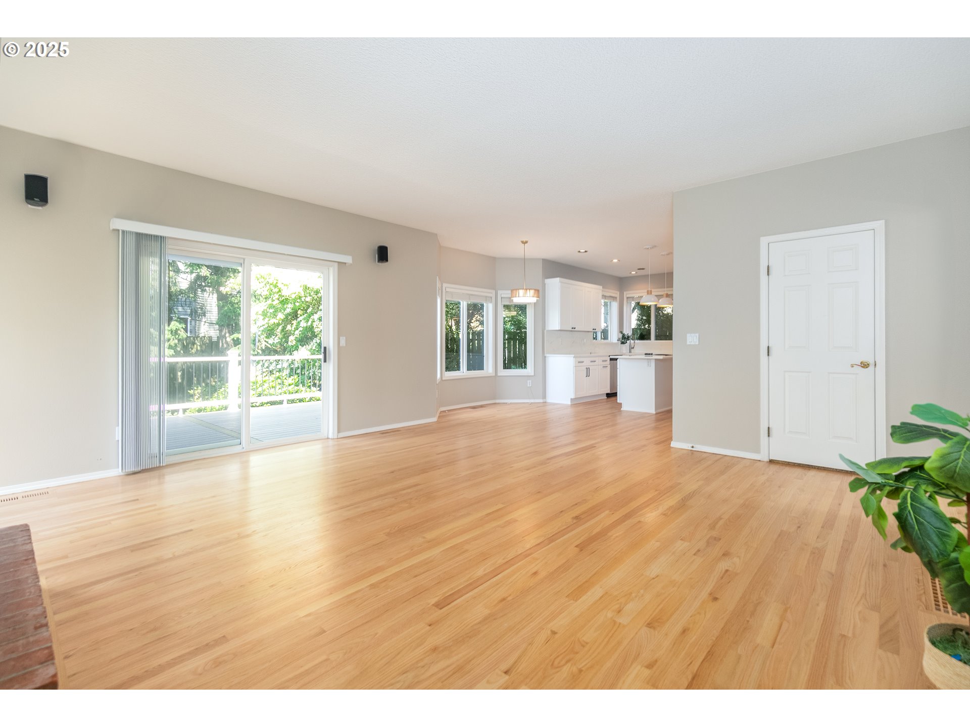 2011 Northwest New Hope Court Portland, OR 97229 - Photo 22 of 48