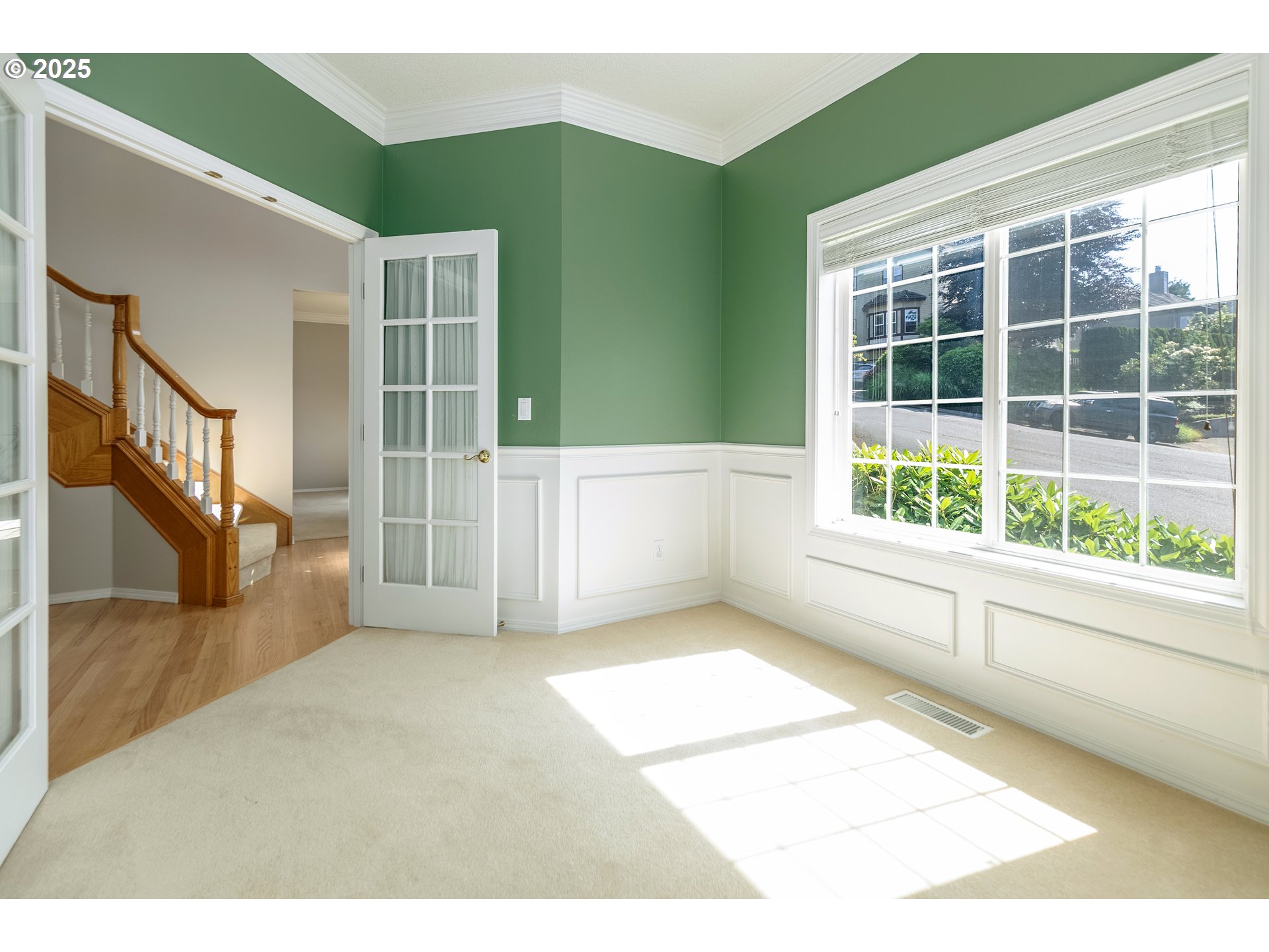 2011 Northwest New Hope Court Portland, OR 97229 - Photo 23 of 48