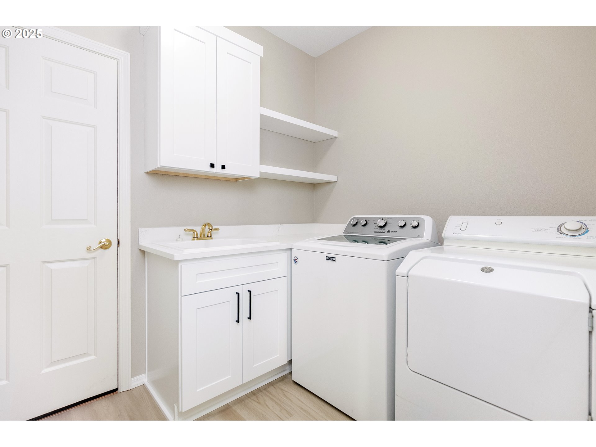 2011 Northwest New Hope Court Portland, OR 97229 - Photo 26 of 48