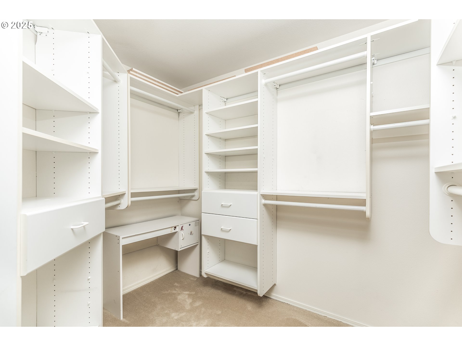 2011 Northwest New Hope Court Portland, OR 97229 - Photo 32 of 48