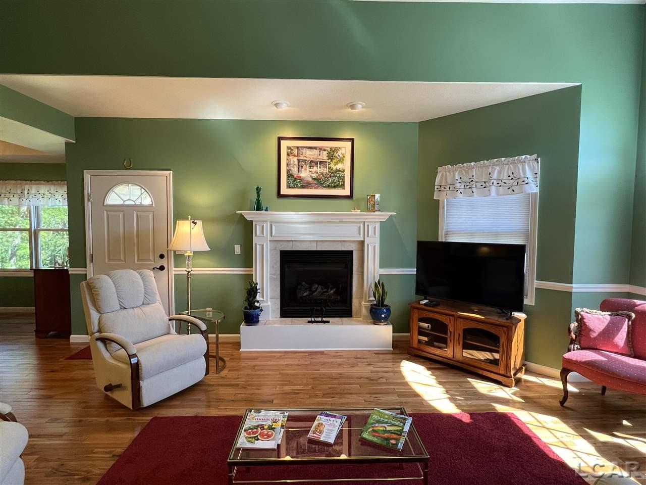 1623 Rivers Edge Court Adrian, MI 49221 - Photo 9 of 40 50079605-8.JPG