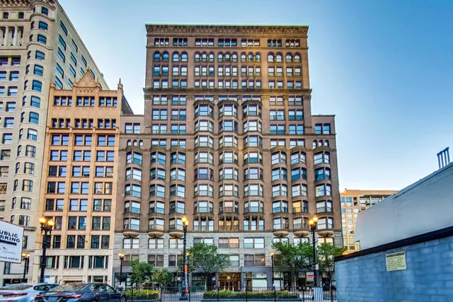 $220,000 | 431 South Dearborn Street, Unit 909, Chicago, IL 60605