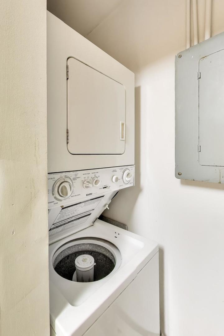 431 South Dearborn Street, Unit 909 Chicago, IL 60605 - Photo 13 of 17