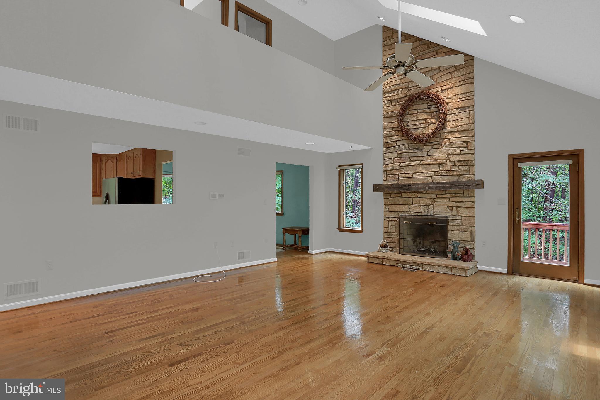 995 Gorsuch Road Westminster, MD 21157 - Photo 3 of 51 Gallery Image 3