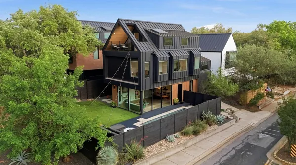 $1,525,000 | 917 West James Street, Unit 1, Austin, TX 78704