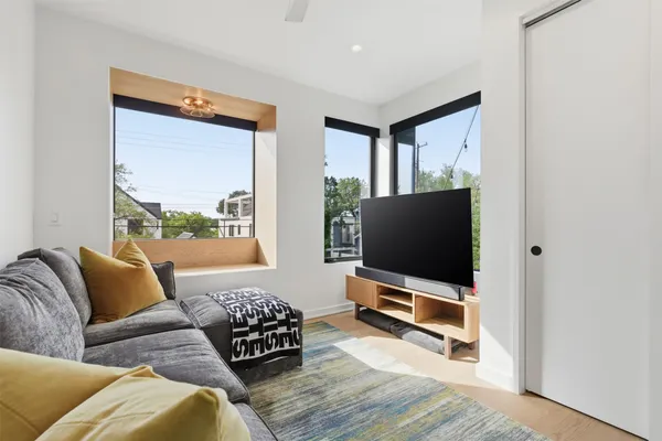 $1,525,000 | 917 West James Street, Unit 1, Austin, TX 78704