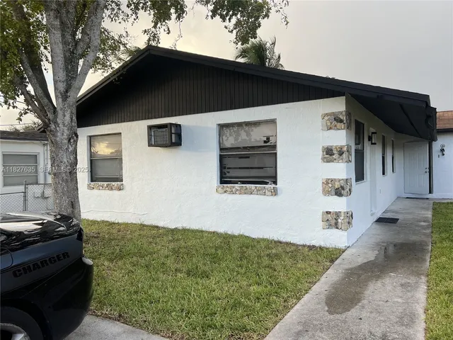 $614,000 | 4809 Southwest 25th Street, West Park, FL 33023