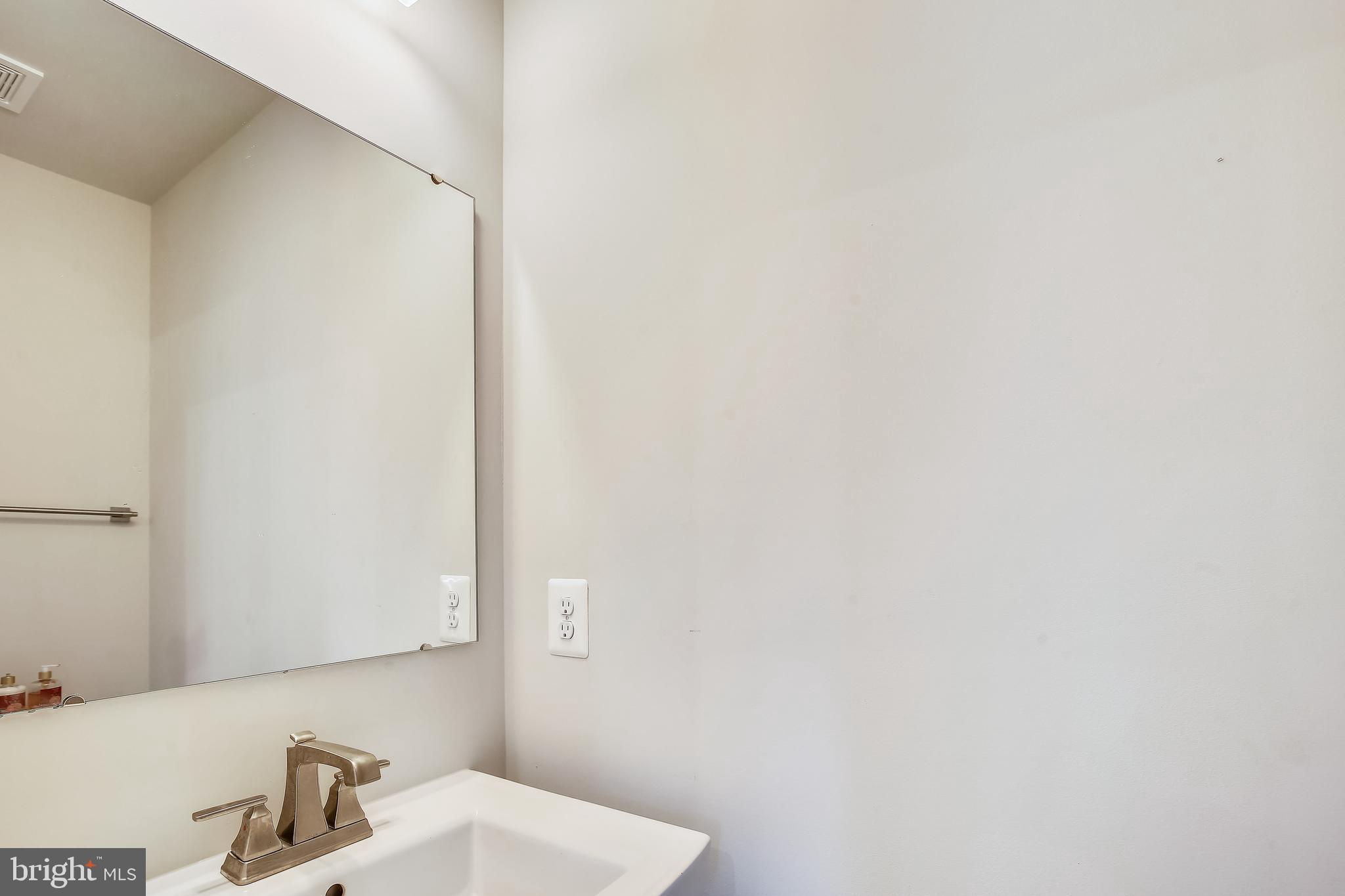 2124 Hemlock Bay Road Dumfries, VA 22026 - Photo 14 of 31 Gallery Image 14
