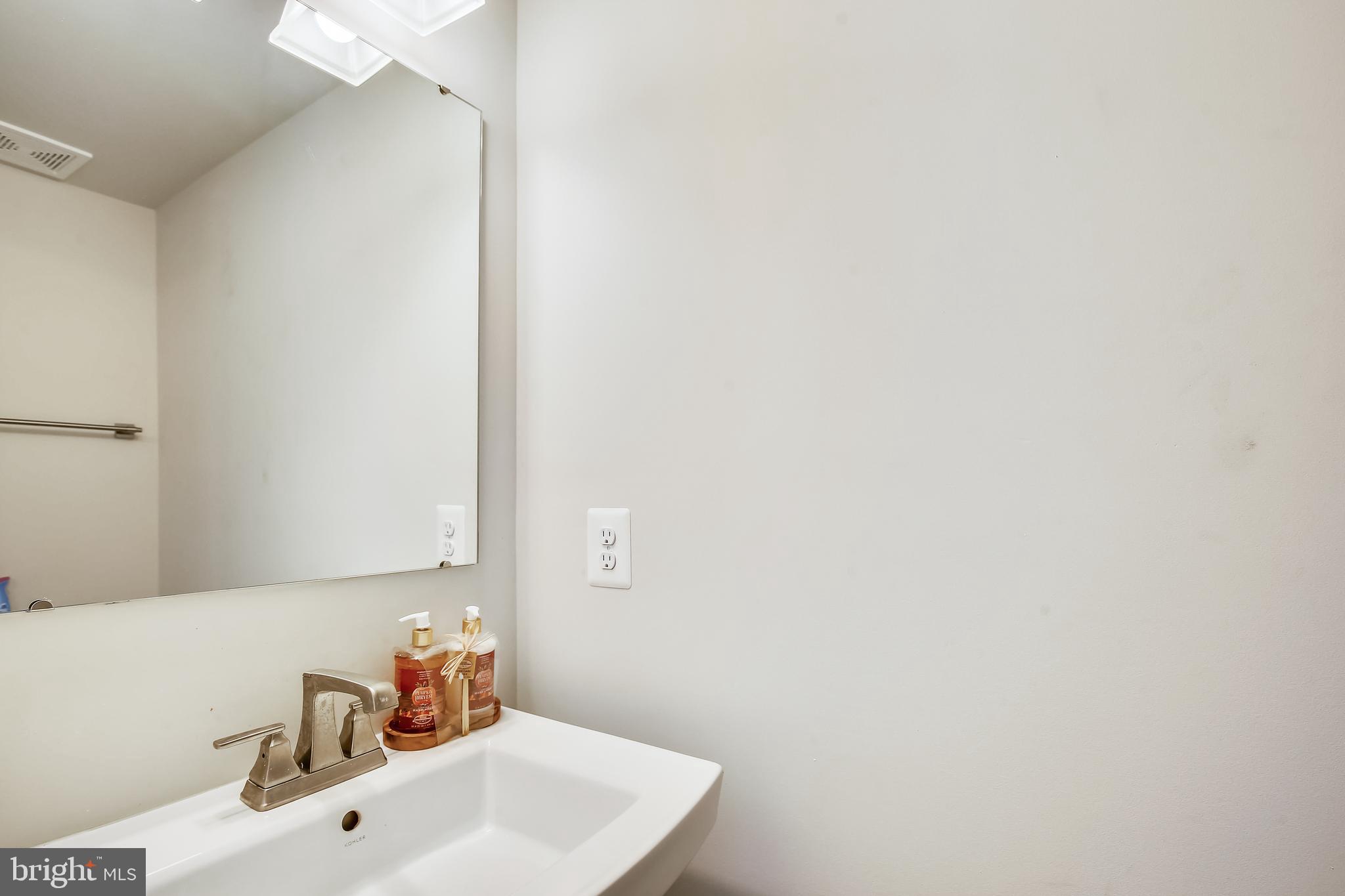 2124 Hemlock Bay Road Dumfries, VA 22026 - Photo 15 of 31 Gallery Image 15
