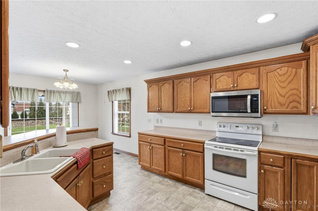 1601 Henley Road Troy, OH 45373 - Photo 15 of 33 Gallery Image 15