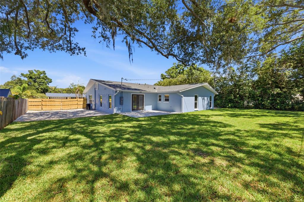2310 Harrison Drive Dunedin, FL 34698 - Photo 31 of 46