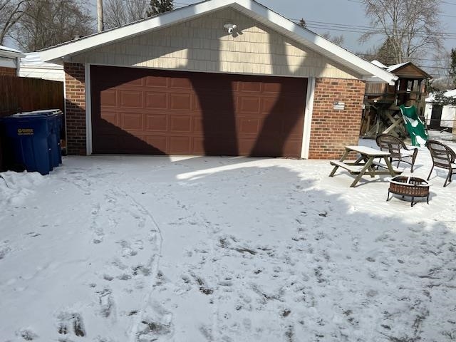 1219 Maple Drive Rochester, MI 48307 - Photo 2 of 24 50165068-0fdc89de-8331-4ec0-858a-d7ee7fdc2ccd.JPG