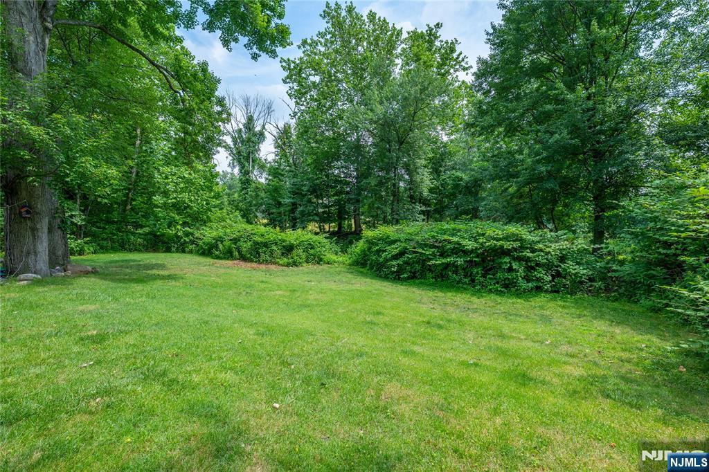 375 Queens Court Ridgewood, NJ 07450 - Photo 49 of 50