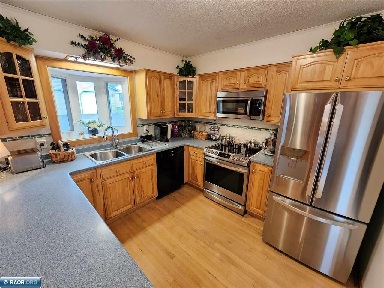 11930 Lindquist Road Hibbing, MN 55746 - Photo 7 of 33