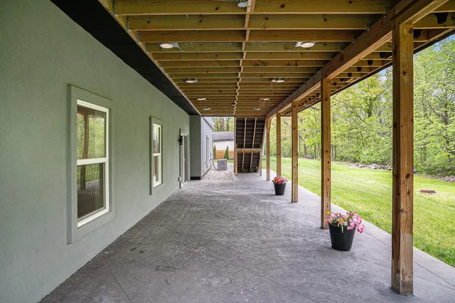 a view of outdoor space