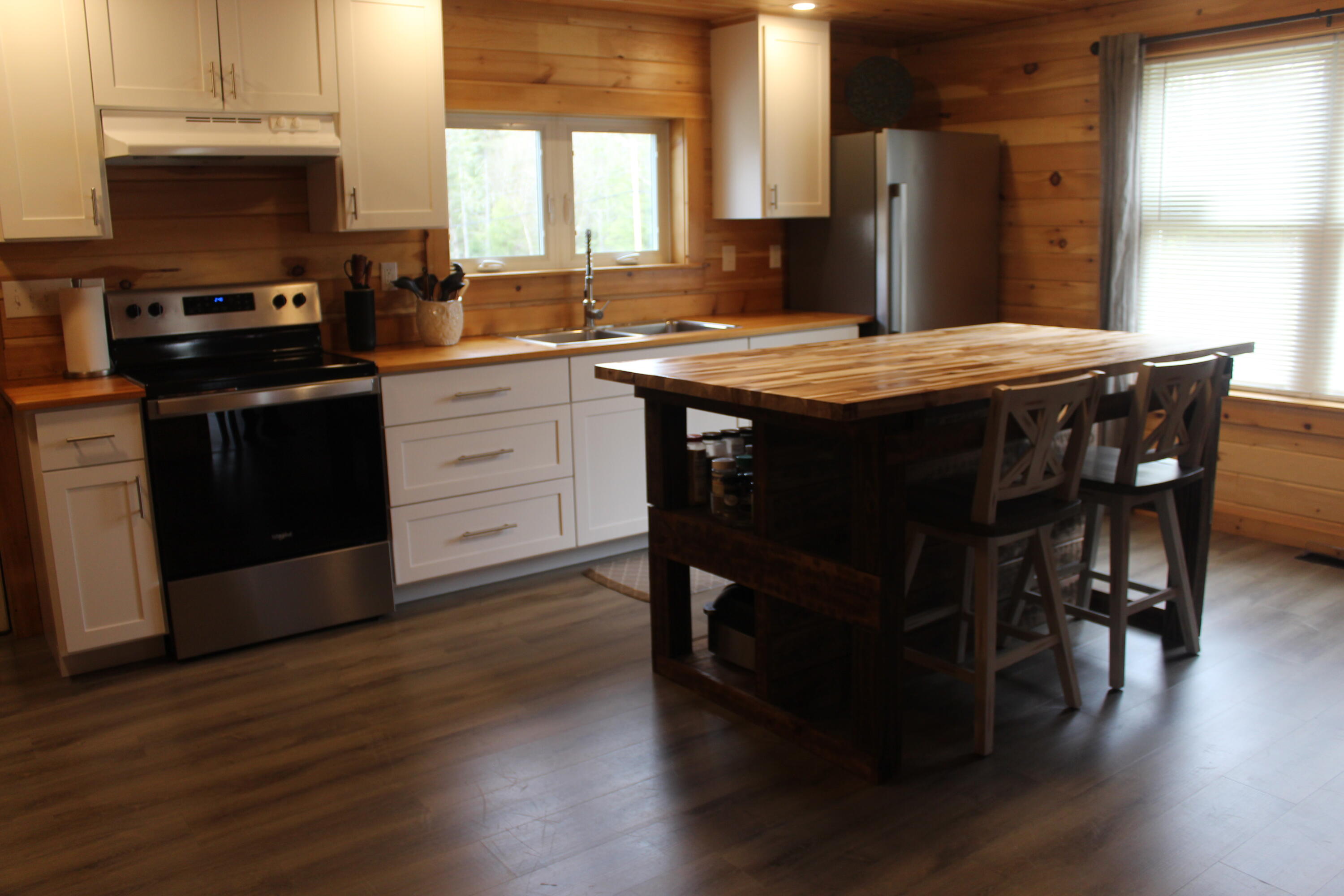 399 Crystal Road Crystal, ME 04747 - Photo 2 of 31 IMG_7437