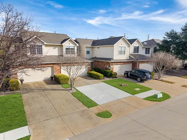 $2,700 | 4561 Woodsboro Lane, Plano, TX 75024