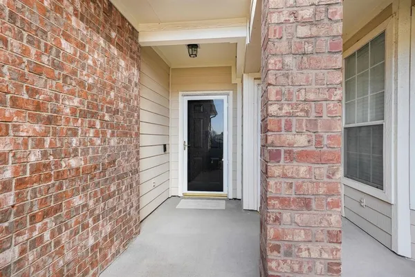 $2,700 | 4561 Woodsboro Lane, Plano, TX 75024