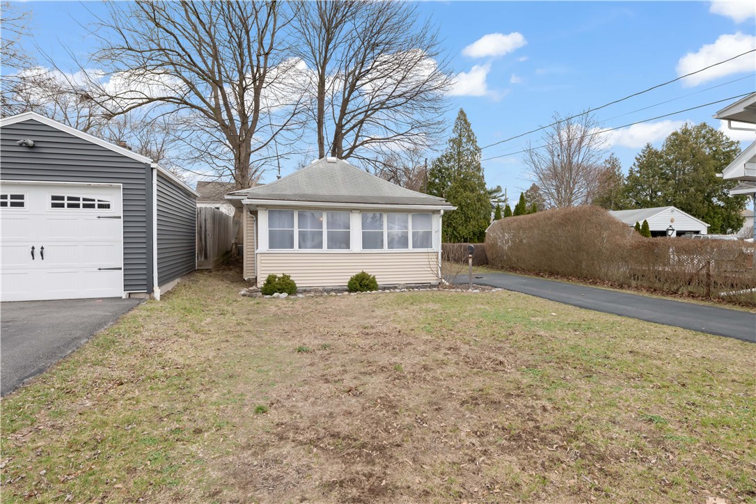 513 West Filbert Street East Rochester, NY 14445 - Photo 2 of 15