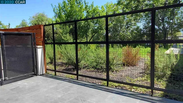 $3,400 | 1605 Riviera Avenue, Unit 312, Walnut Creek, CA 94596