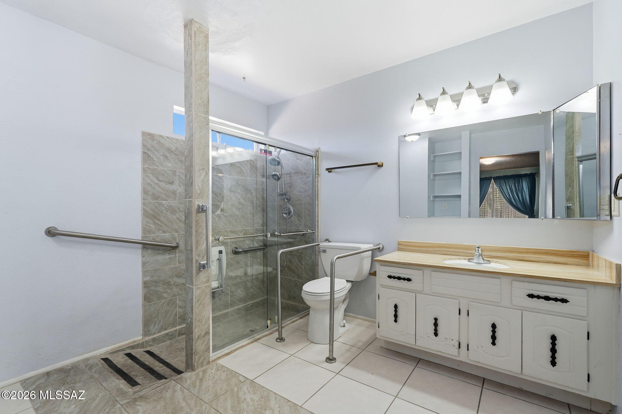 6741 North Pomona Road Tucson, AZ 85704 - Photo 28 of 38 ADA accessable