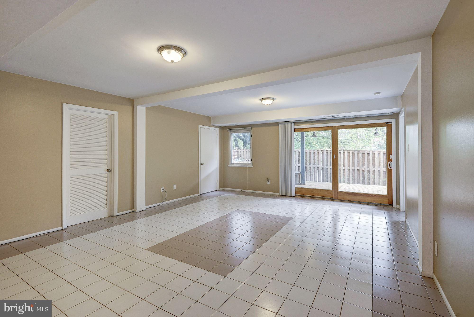 11324 Links Court Reston, VA 20190 - Photo 17 of 29 Bright, Gigantic Finished Lower Level with Walkout