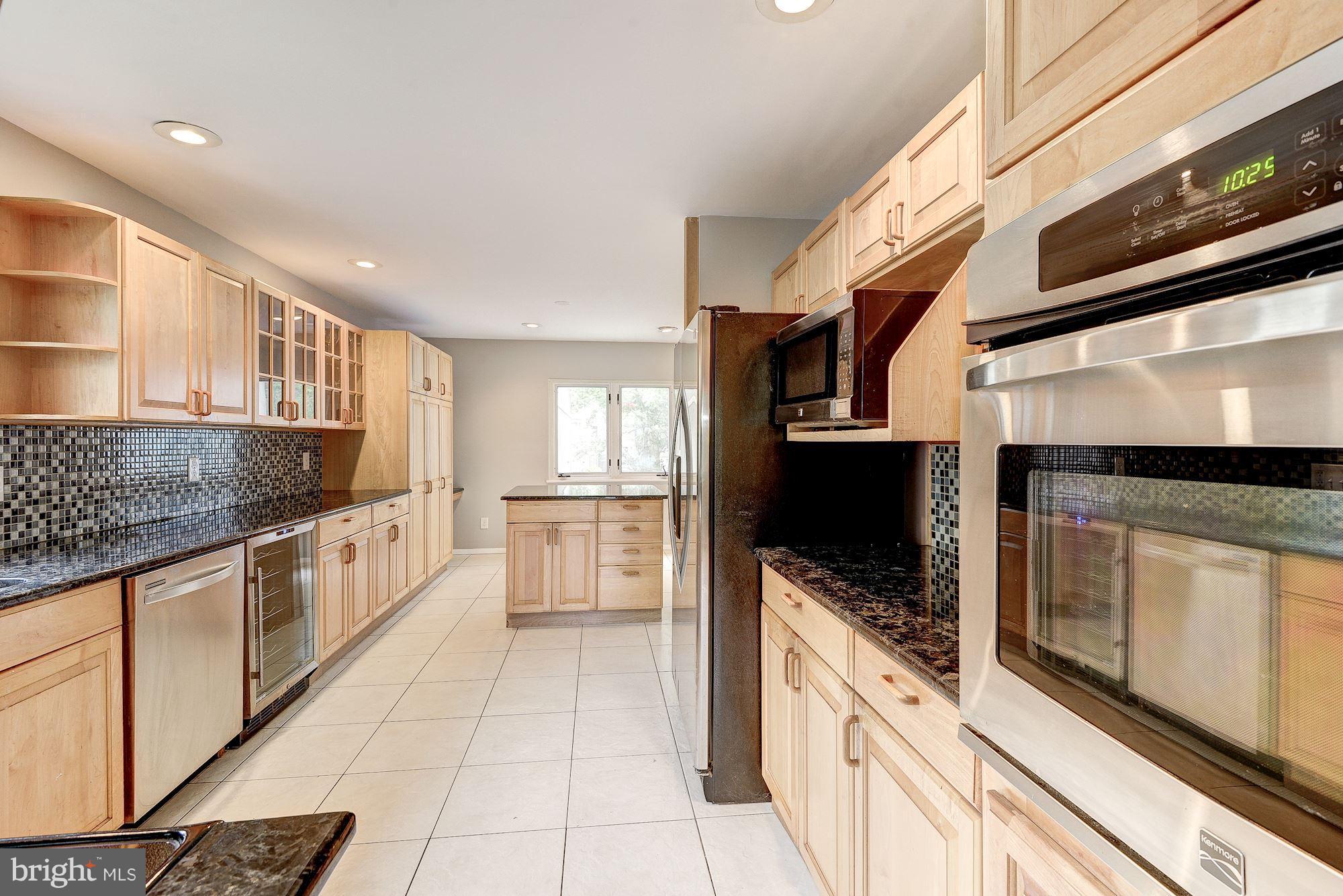 SSSteel Appl:2 Ovens,Micro,DW, Wilne Coole, Frig