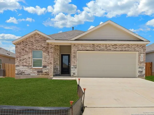 $2,200 | 31823 Christmas Rose, Bulverde, TX 78163